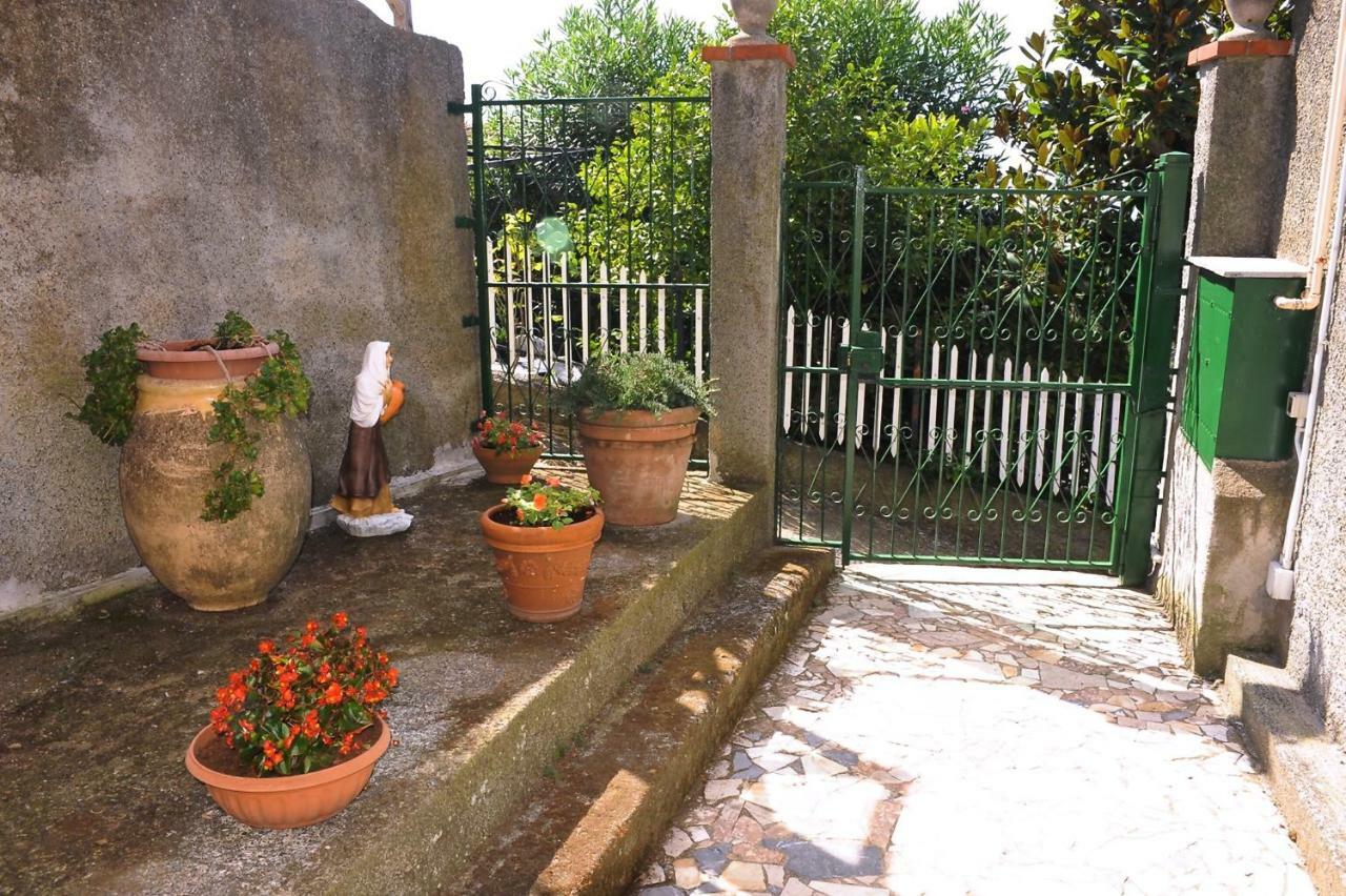 Casa Di Erika Apartment Varazze Exterior photo